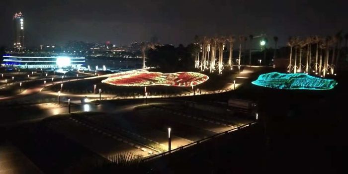 邕江南岸亮化工程一角。袁世华 摄.jpg