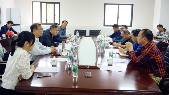 5.2会议现场。谢微旋 摄700.jpg