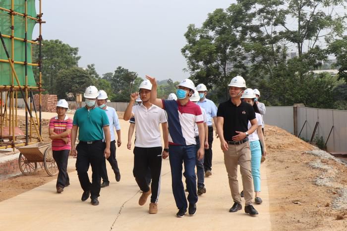 4.2查抄领导现场。 杨俊峰 摄700.jpg