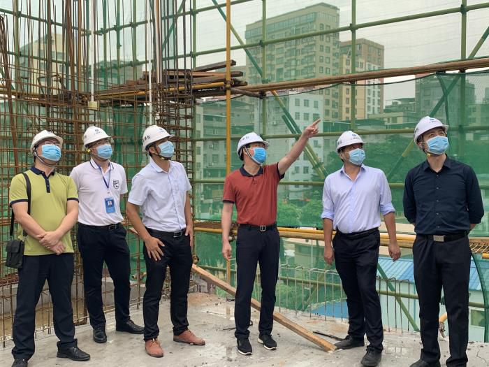 5.1调研现场。杨桂峰 摄700.jpg