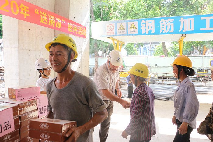 区工业设计院住宅项目送清冷。张钊林 摄.JPG