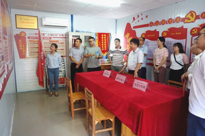 47观摩现场。谢微旋 摄.jpg