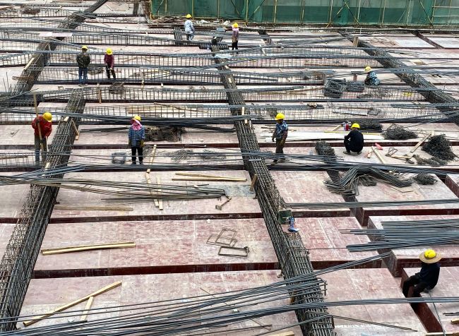 10 贯彻落实“5+2” “白+黑”。张振海 摄.jpg