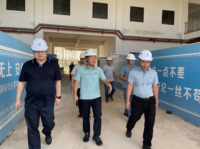 查抄现场。刘博群 摄（建图）.jpg