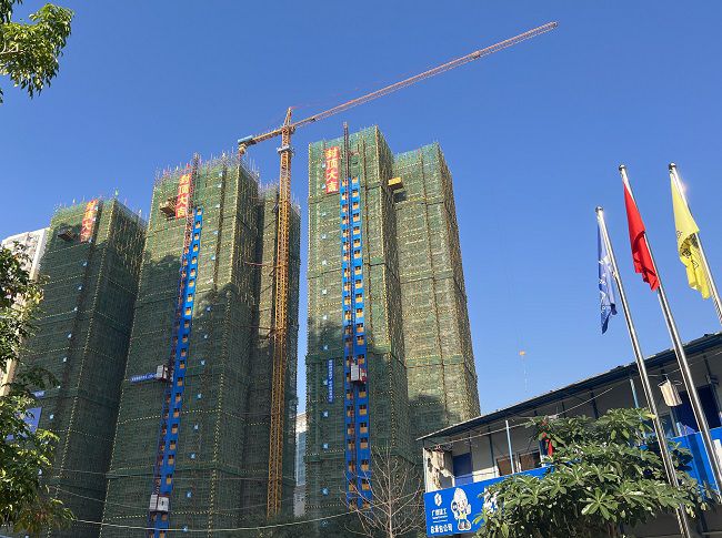 封顶主体现场。王家斌 摄（建图）.jpg