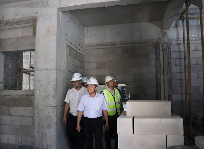 张强在项目现场。杨钰 摄（建图）.jpg