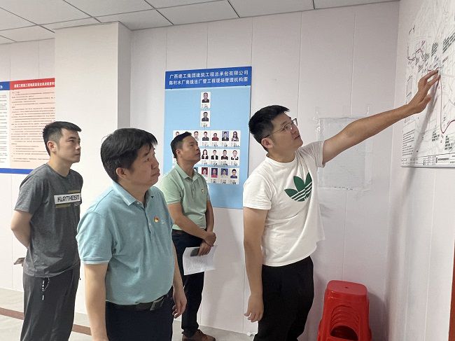 查抄现。ńㄍ迹。卢丽君摄.JPG