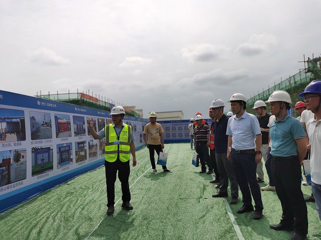 观摩现场。潘文君 摄（建图）.jpg