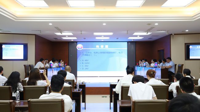 抢答环节。杨钰 摄（建图）.jpg