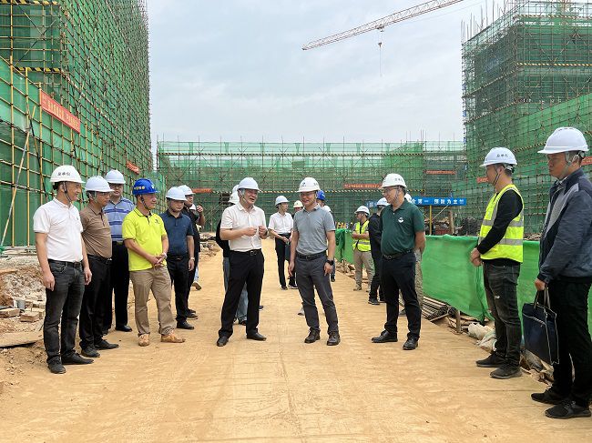 查抄项目现场。廖之锭 摄（建图）.jpg