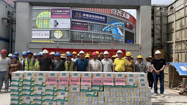 活动合影。容芝雅 摄（建图）.jpg